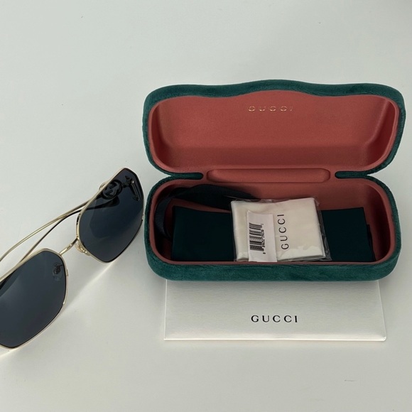 NEW GUCCI AUTHENTIC DESIGNER SQUARE SUNGLASSES - Picture 11 of 12